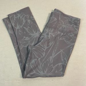 Fabletics Capri leggings